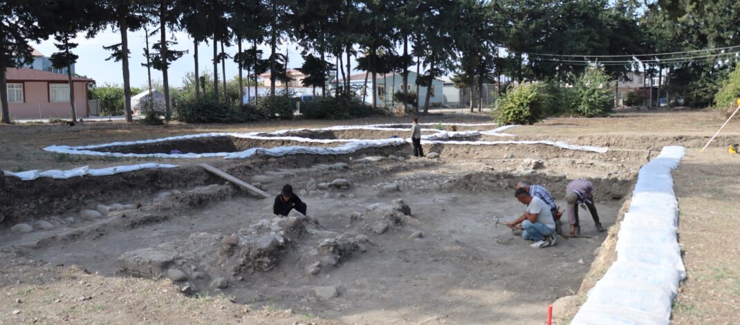 Antakya Antik Hipodrom’un çevresindeki kalıntılarda eski depremlerin izleri araştırılıyor