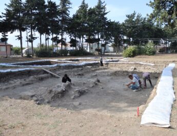 Antakya Antik Hipodrom’un çevresindeki kalıntılarda eski depremlerin izleri araştırılıyor