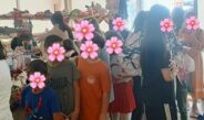 Depremzedelerin “Çilem ablası” çocuklar için kolları sıvadı