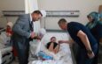Altınözü’nde sünnet olan çocuklara moral ve hediye ziyareti