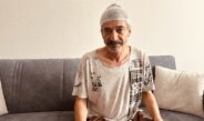 Kafasına binadan kopan beton parçası düşen kişi yaralandı