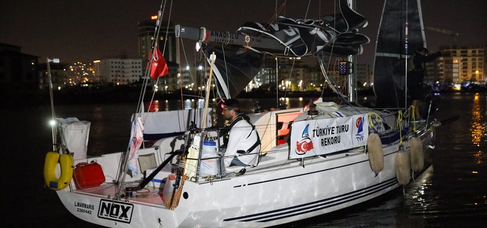 Milli yelkenci Doğukan Kandemir, Hopa’dan İskenderun’a rekor sürede ulaştı